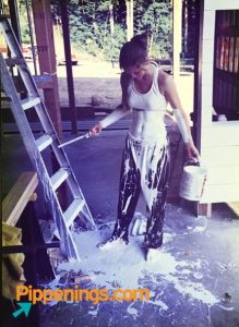 Pippi Peterson painting horse barn